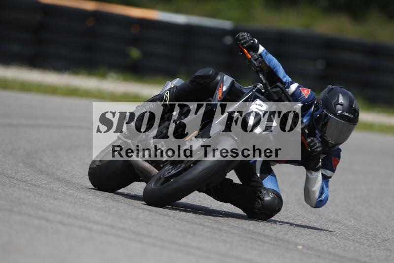 /Archiv-2024/29 12.06.2024 MOTO.CH Track Day ADR/Gruppe blau/27